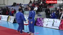 Depremde yakınlarını kaybeden milli judocu İpek Sertel, Türkiye Üniversiteler Arası Judo Şampiyonası'nda 2 şampiyonluk kazandı