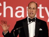 Trotz schwieriger Zeit: Prinz William scherzt bei Gala-Auftritt
