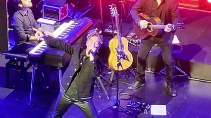 David Bisbal se desmarca de sus compañeros de 'OT'