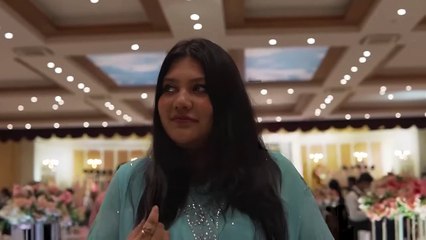 Single Girls At Weddings