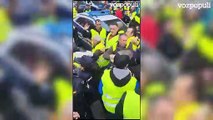 Tensión entre la policía y los agricultores en Logroño