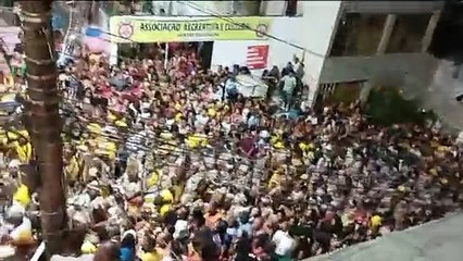 Apresentação do Ilê Aiyê no Curuzu é interrompida por superlotação