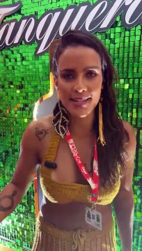 Ju Moraes comenta sobre parceria com O Kannalha no palco do Expresso 2222 ontem