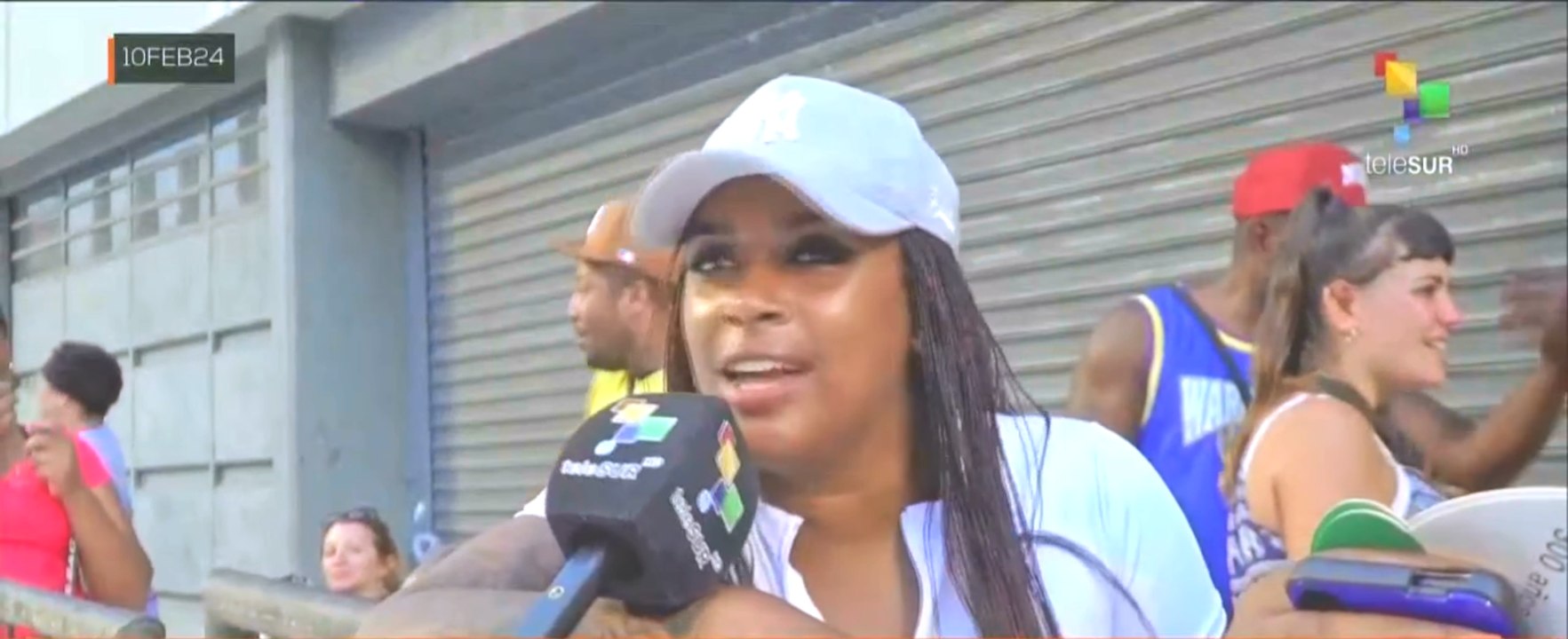 Montevideo celebra sus raíces africanas con candombe, disfraces y mucha alegría