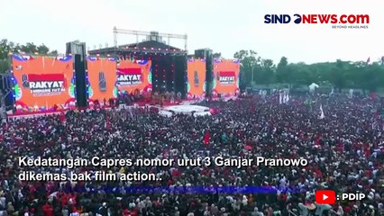 Hadiri Hajatan Rakyat, Ganjar Terjun Payung dari Helikopter di Banyuwangi