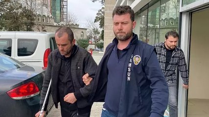 Husumetlisini 5 saat kapıda bekledi, tabancasını kurcalarken kendini vurdu