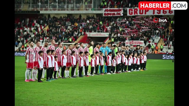 Ziraat Türkiye Kupası: Antalyaspor: 1 - Beşiktaş: 0 (İlk yarı)