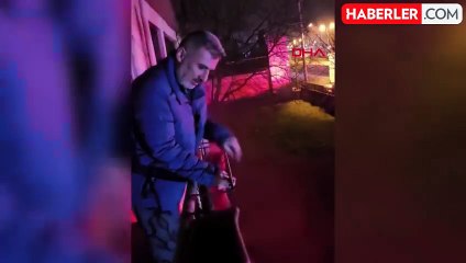 Düzce'de Yanma Tehlikesi Olan Türk Bayrağı Güvenli Yere Alındı