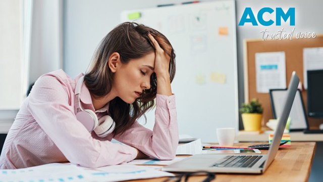 Right to disconnect: government passes bill allowing workers to ignore calls after hours