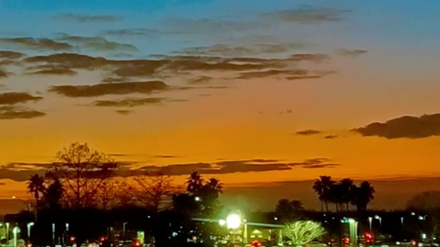 Atardecer hermoso de hoy 8 Feb 24. Éxito y positivo. Nunca te Quites ...