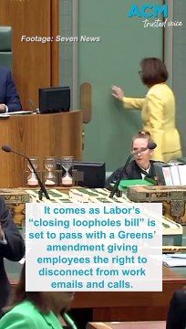 Right to disconnect: government passes bill allowing workers to ignore calls after hours