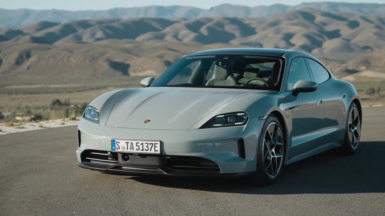 Kevin Giek erklärt den neuen Porsche Taycan