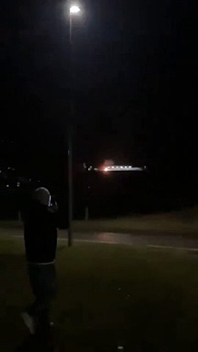 Suisse : Les passagers d'un train ont été pris en otage par un demandeur d'asile iranien âgé de 32 ans armé d'une hache et d'un couteau - La police a donné l'assaut et l'individu abattu -