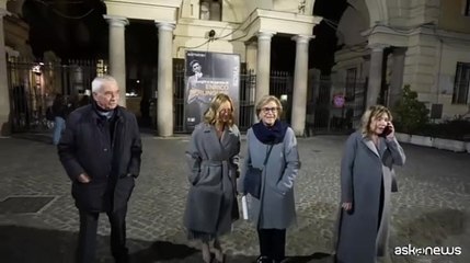 Meloni in visita alla mostra dedicata a Enrico Berlinguer a Roma