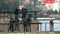 Av tüfeği ile ateş açtıktan sonra silahı kendisine doğrultan bir şahsı polis ikna etti