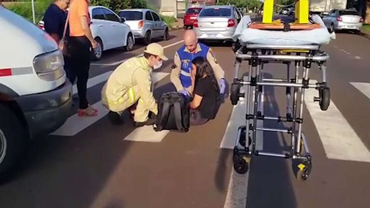 Ciclista fica ferida após colisão com Van no Bairro Santo Onofre