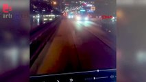 Metrobüs sürücüsünün öldüğü kaza kamerada