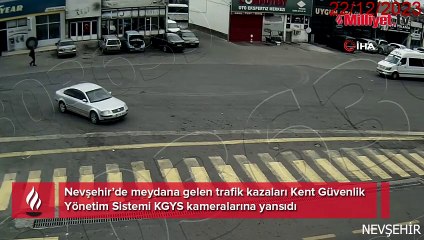 Kaza anları güvenlik kameralarına yansıdı