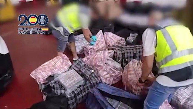 Agentes de la Policía Nacional incautan casi dos toneladas de hachís y detienen a los responsables de la organización criminal