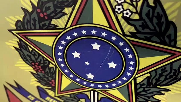 Forças de Segurança apreendem embarcação carregada com maconha e fuzil em Guaíra