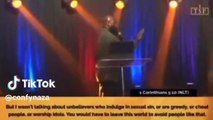 CAN 2023 : Un pasteur interrompt sa prédication pour célébrer la victoire du Nigeria (VIDEO)