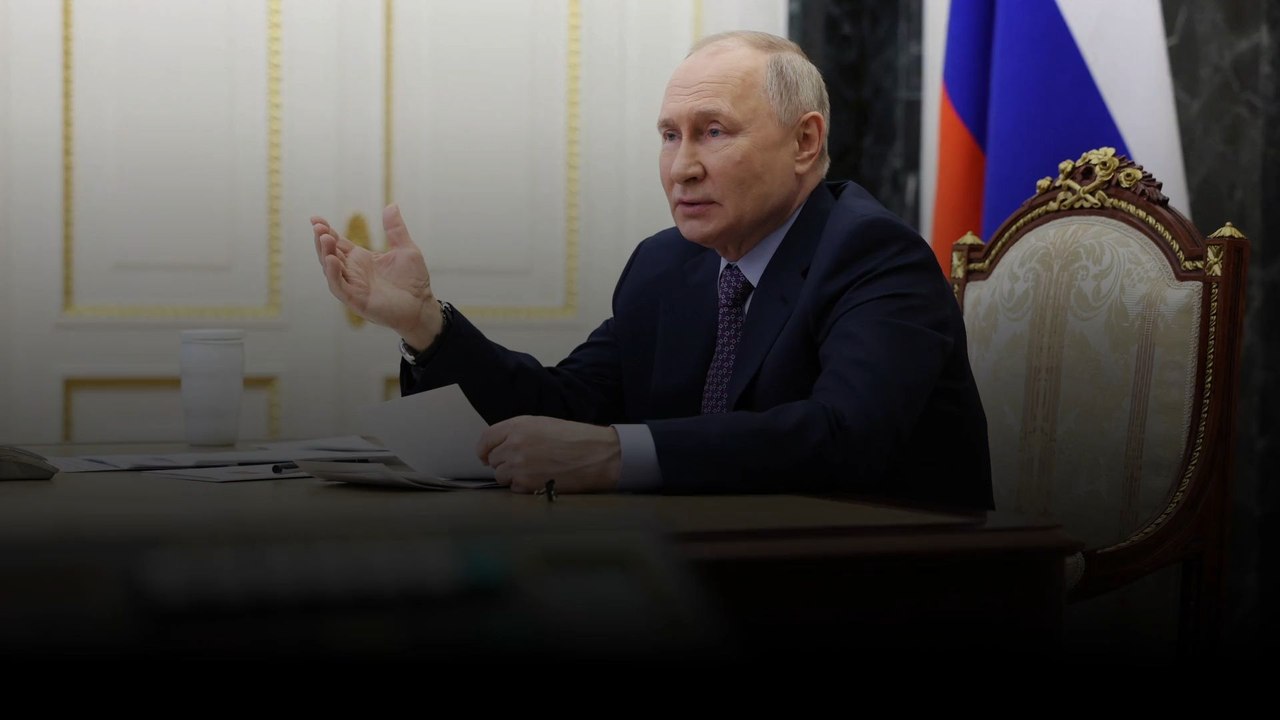 Vladimir Poutine s'entretient avec Tucker Carlson sur Fox News