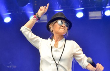 Lulu is retiring from touring after six decades in music