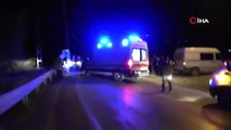 Adana'da otomobiller kafa kafaya çarpıştı: 2 yaralı