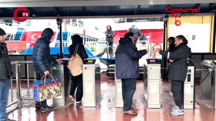 İstanbul'da vapur seferlerine fırtına engeli