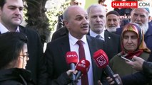 Saadet Partisi İstanbul Büyükşehir Belediye Başkan Adayı Birol Aydın, Necmettin Erbakan'ın Kabrini Ziyaret Etti