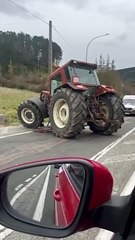 Detenido un tractorista tras aplastar un turismo en Valle de Mena