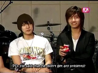 070222 Mnet Wide News at Rehearsal [ENG SUB] [tvfxqforever] {db5k library}