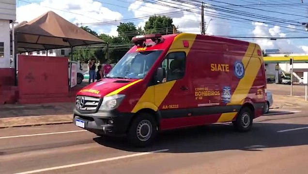 Idosa fica ferida ao cair enquanto atravessava Avenida Tancredo Neves