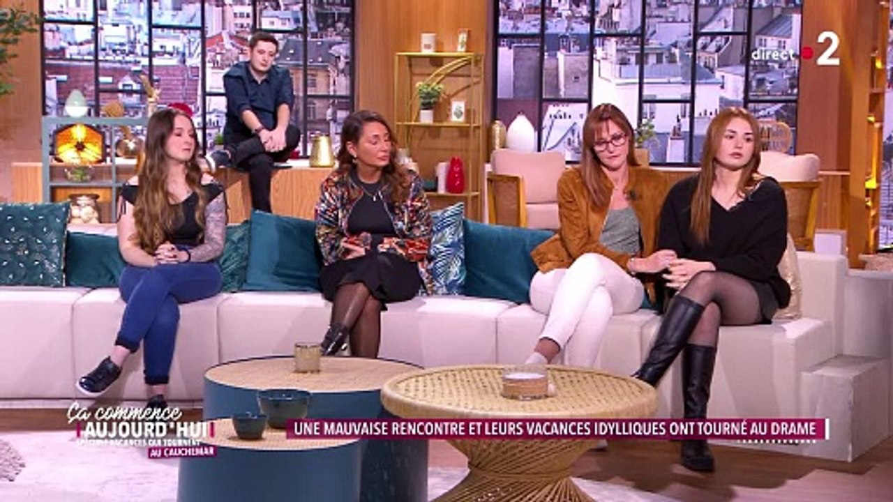 Faustine Bollaert craque et laisse échapper quelques larmes dans dans l'émission "Ça commence aujourd'hui" sur France 2.