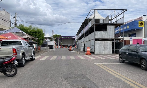 Com inusitado “caldo de quenga”, barraqueiros se preparam para as vendas no Carnaval de Cajazeiras