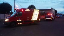 Motociclista fratura a perna ao cair de moto no Bairro Interlagos