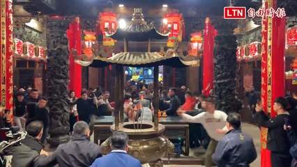 高個帥男奪頭香！台中鎮瀾宮搶香盛況🔥