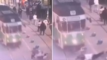 Torununu kurtarmak isterken tramvayın altında kalarak hayatını kaybetmişti: Kaza anı kamerada