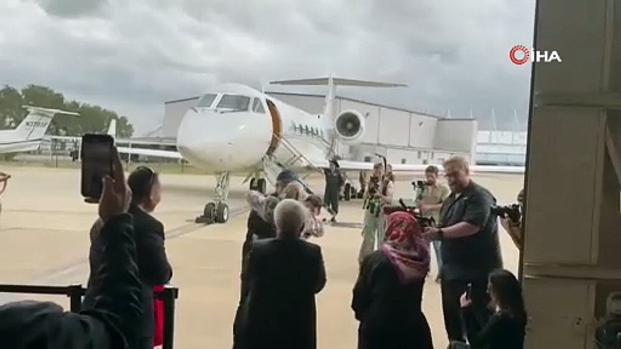 Bakan Kacır, Alper Gezeravcı’nın ailesiyle buluştuğu anları paylaştı