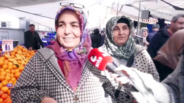 Pazarda parası yetmeyen vatandaş hüngür hüngür ağladı: 'Hiçbir şey alamadım'