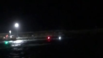 Así jalearon a los narcos para embestir a la embarcación de la Guardia Civil