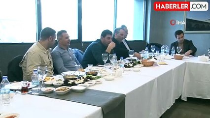 Bilden'den, hizmet yerine kaosu tercih eden partilere gönderme