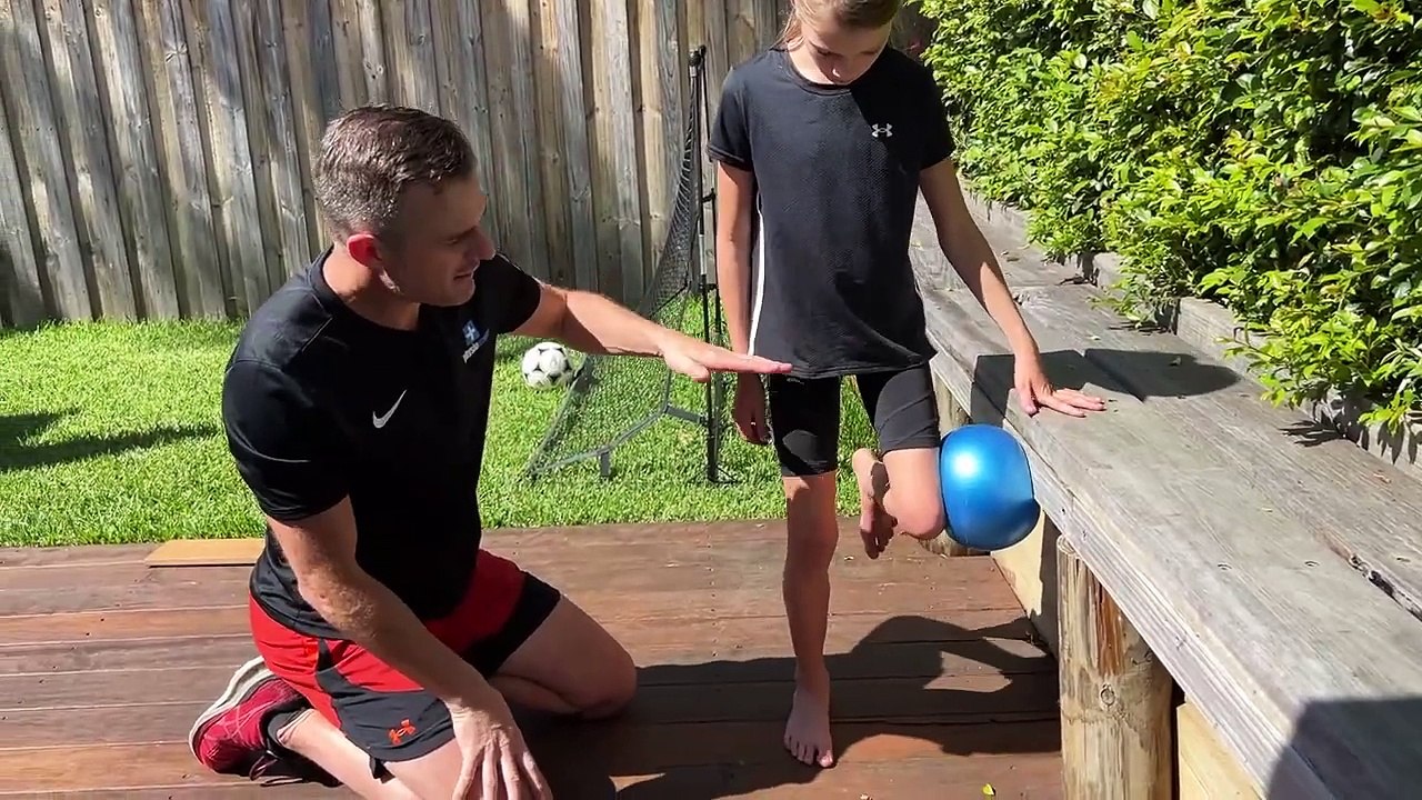 4 Easy Knee Alignment Drills for Kids _ Tim Keeley _ Physio REHAB ...
