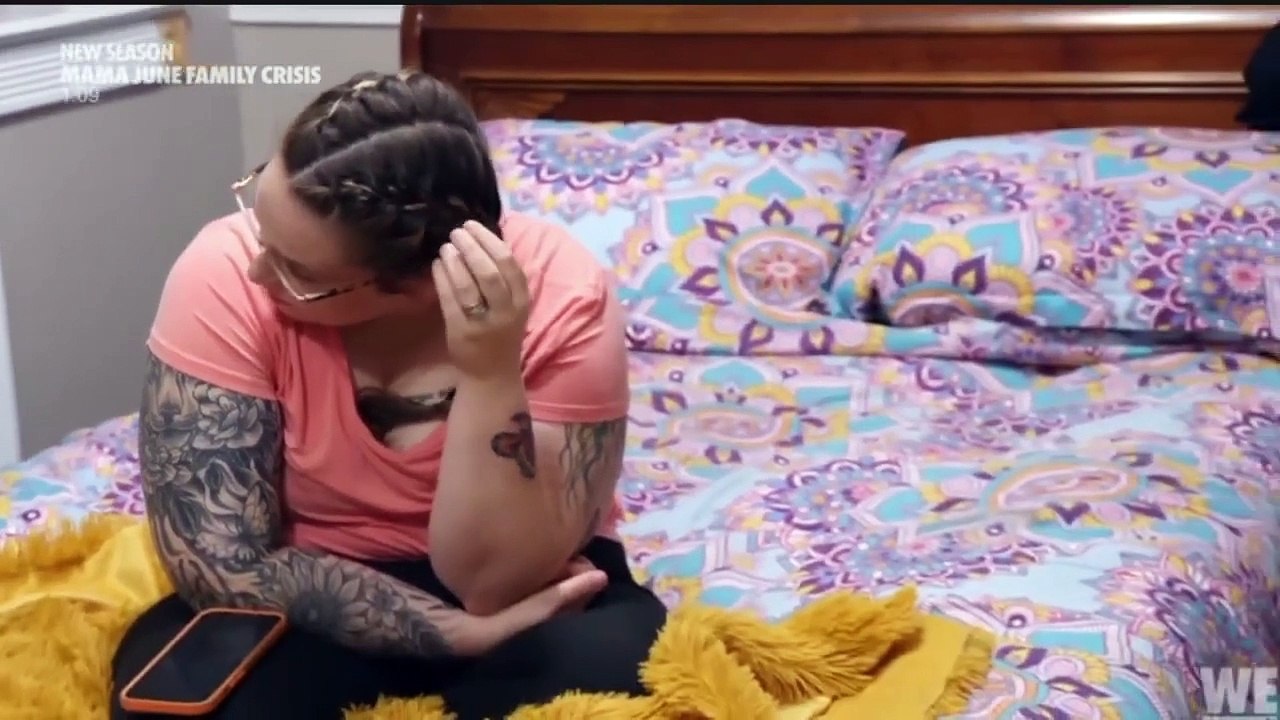 Mama June From Not to Hot S06E11 Family Crisis Wedding Vows & Caps and Gowns (Feb 9, 2024)