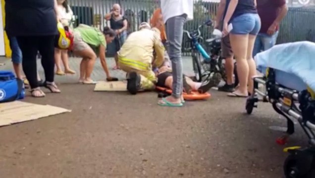 Colisão entre carro e moto mobiliza Corpo de Bombeiros ao Coqueiral