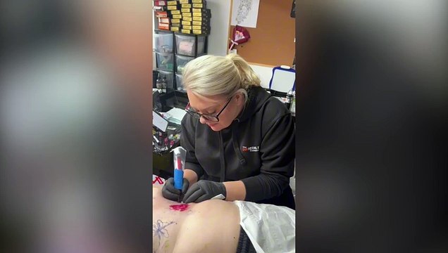 Meet the Leeds mum who tattoos over women's mastectomy scars for free (Video by SWNS)