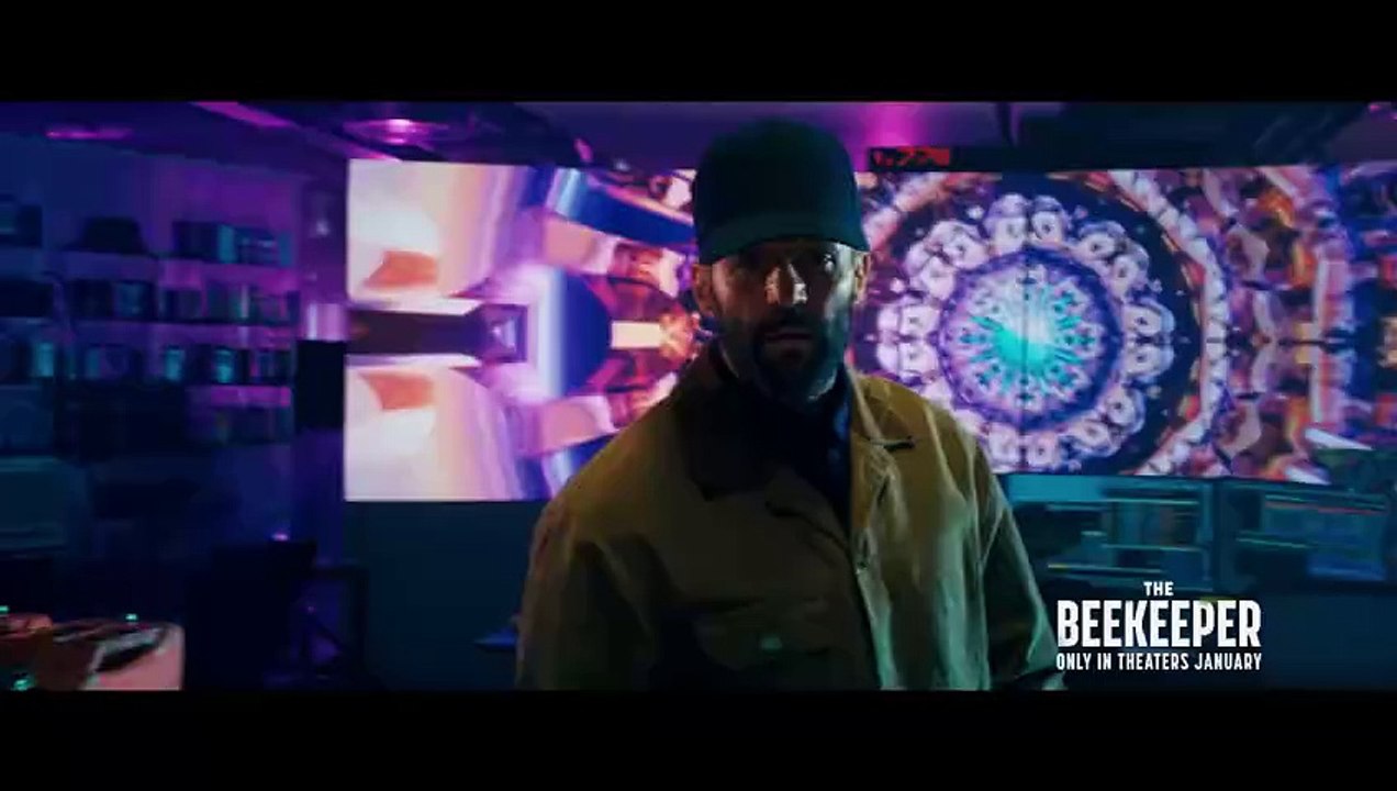 اTHE BEEKEEPER Trailer
