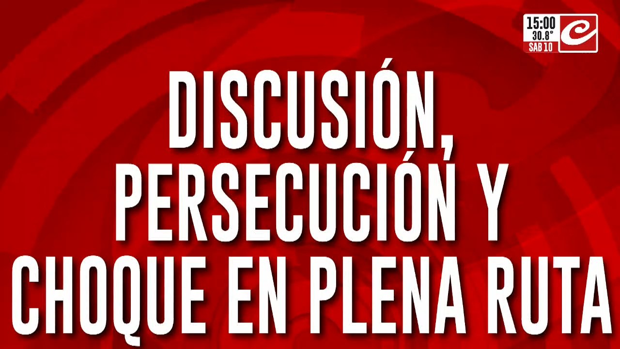 Discutió con un camionero que lo chocó y se colgó del vehículo para evitar su fuga