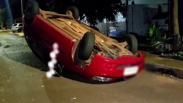 Acidente seguido de capotamento é registrado no Esmeralda