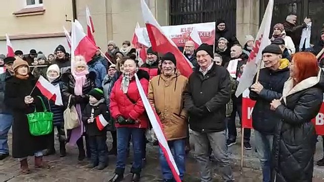 Protest przy słupskim sądzie w obronie Trybunału Konstytucyjnego